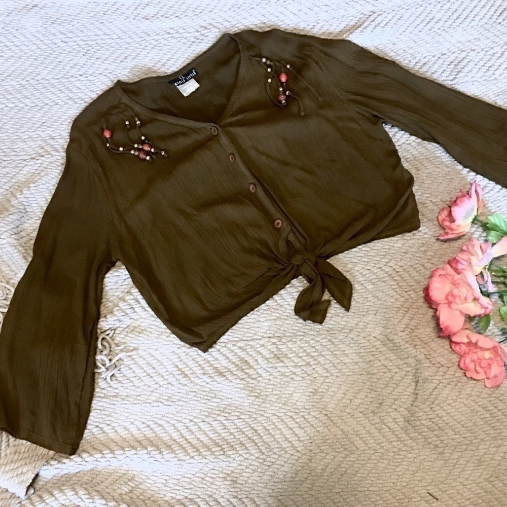 VTG Tie Front Blouse  Shoulder Fringe Crop Top